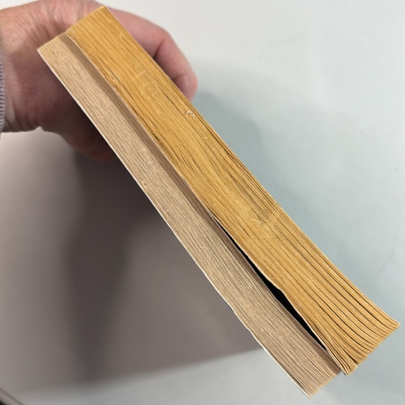 📚2/$6  2-Book Bundle Louis L’Amour - Picture 4 of 16